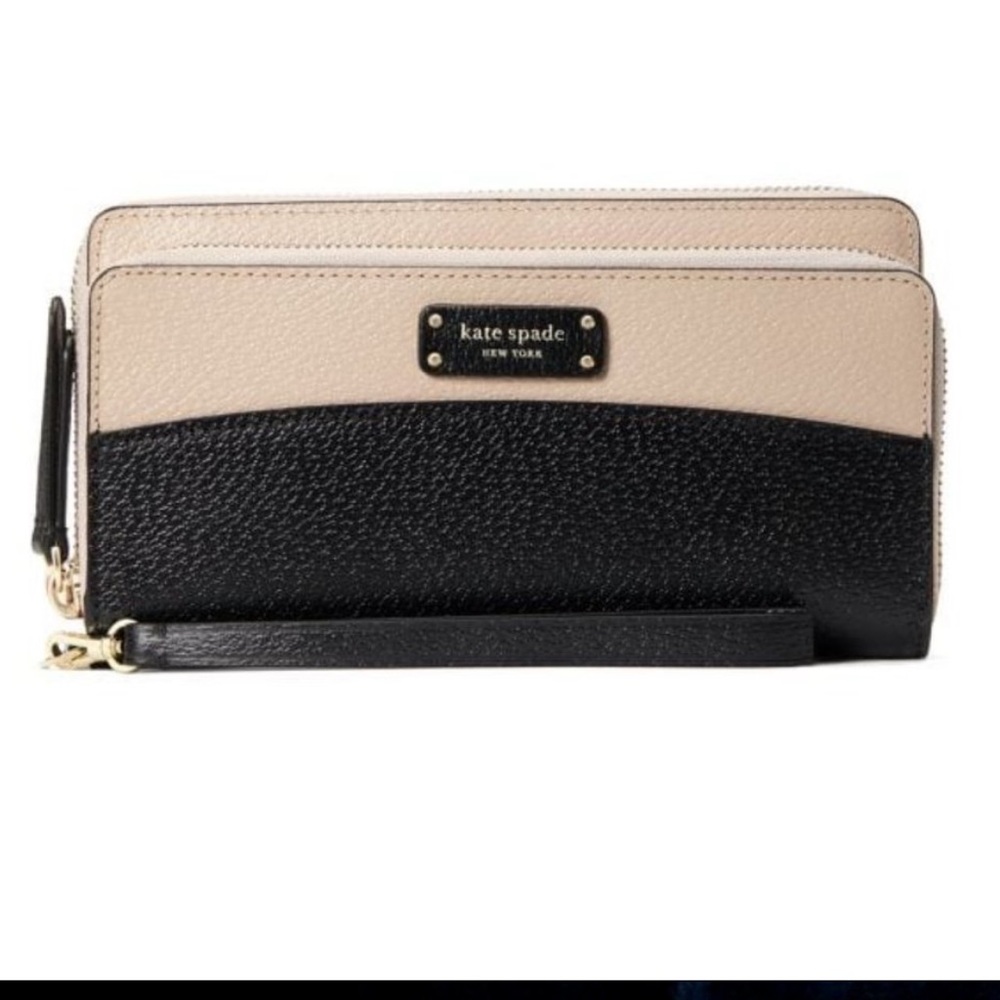NWOT RETAILS $239 Kate Spade large Wallet with Zip-Around Closure